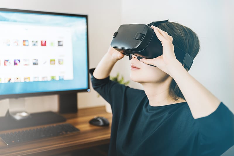 Why Augmented Reality and Virtual Reality Are Disrupting the Entire Education Landscape